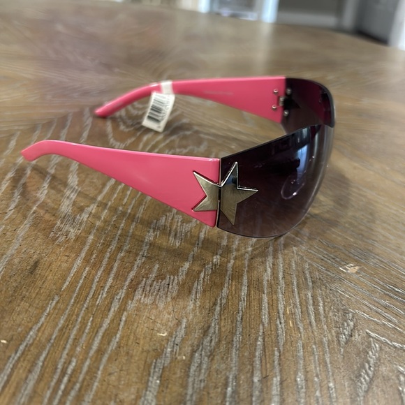 NWT sunglasses - Picture 4 of 6